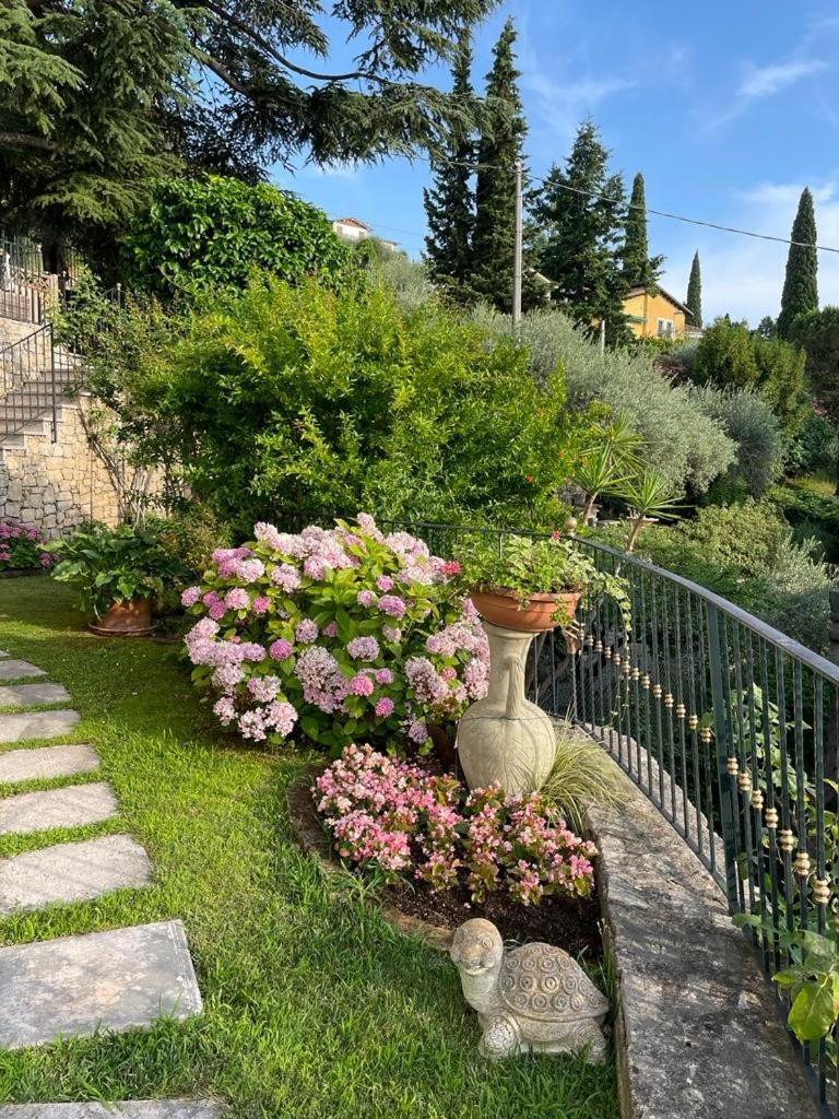 Appartamento La Perla Torri Del Benaco Esterno foto
